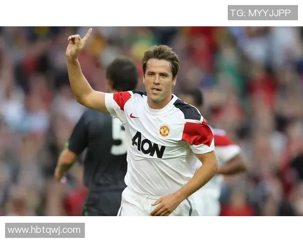 足球明星闪耀瞬间捕捉精彩时刻的动人画面展现球场魅力与激情