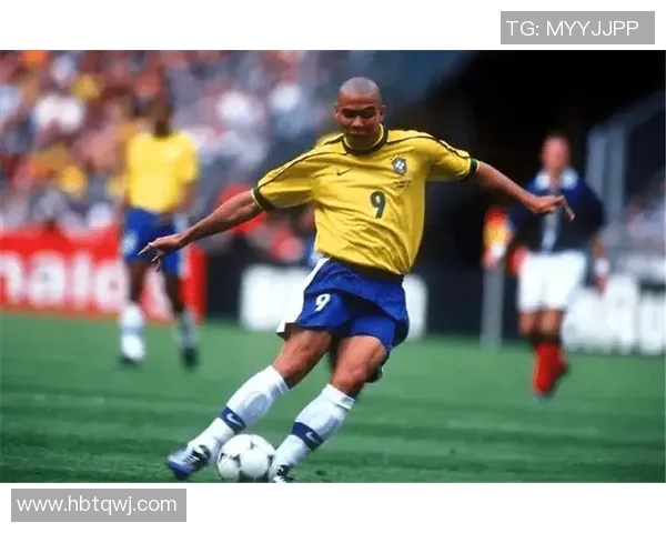 昔日足球巨星大罗的辉煌岁月与传奇故事回顾